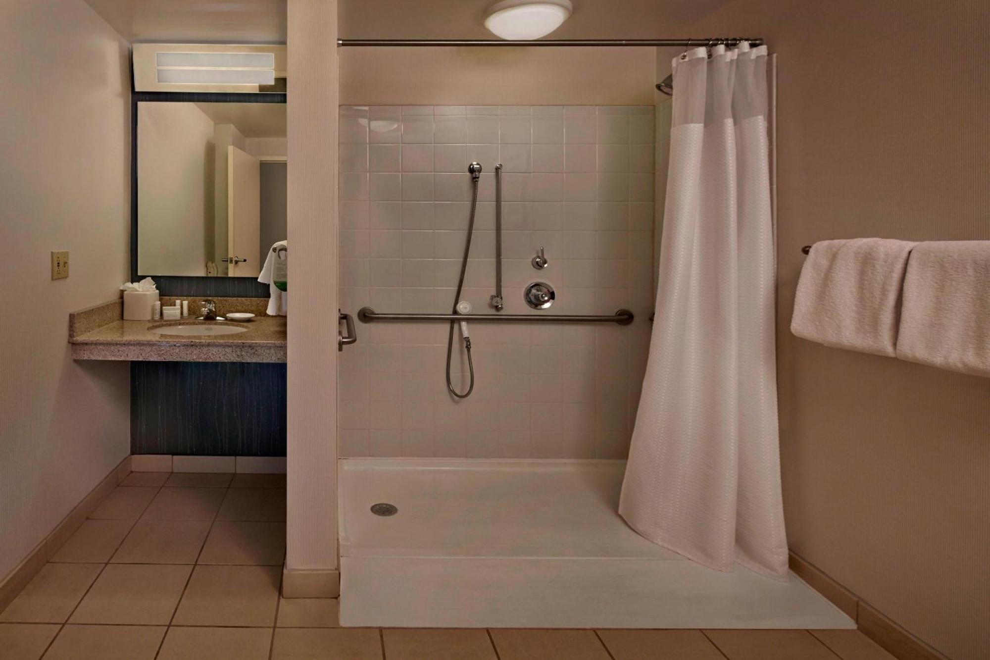Courtyard By Marriott Providence Warwick Hotell Eksteriør bilde