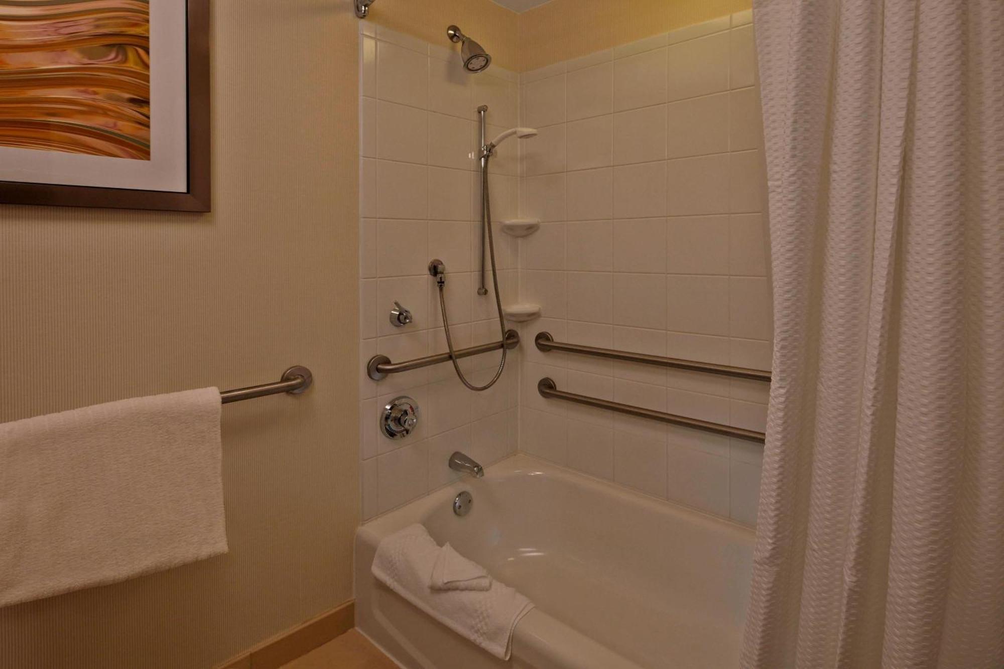 Courtyard By Marriott Providence Warwick Hotell Eksteriør bilde