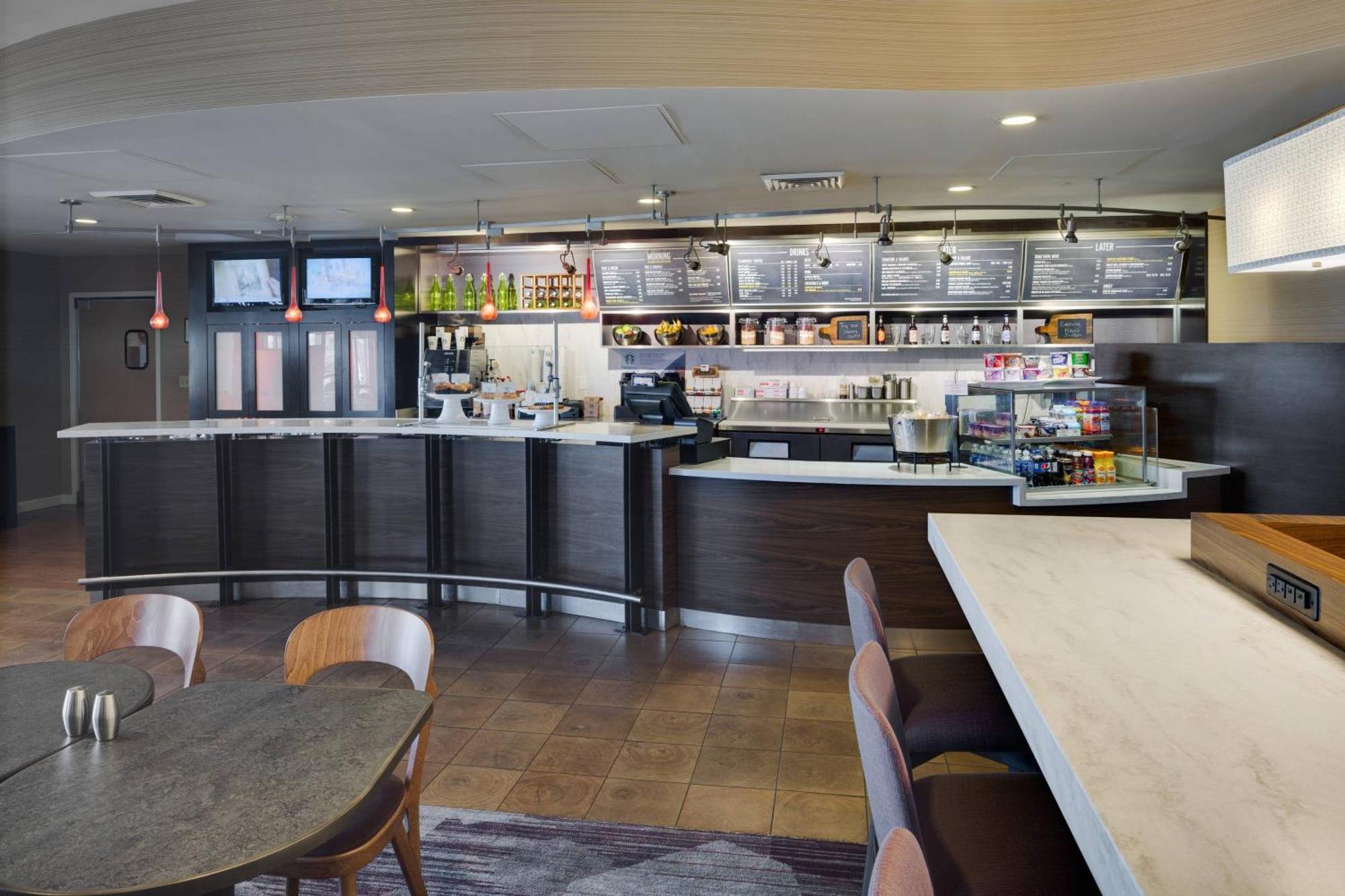 Courtyard By Marriott Providence Warwick Hotell Eksteriør bilde